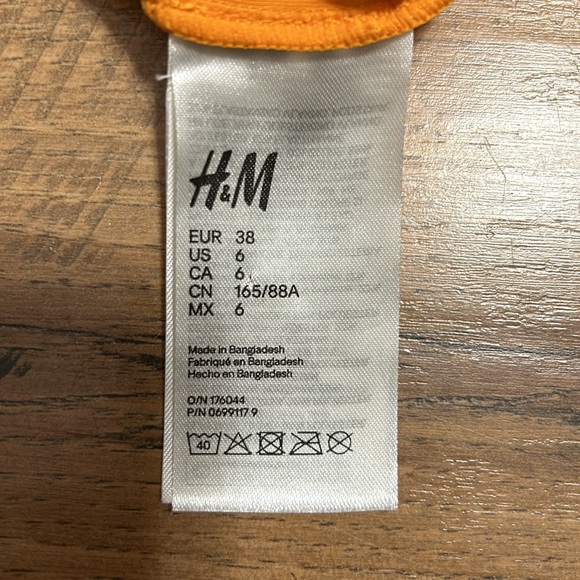 Women’s H&M Swimsuit - Picture 3 of 3